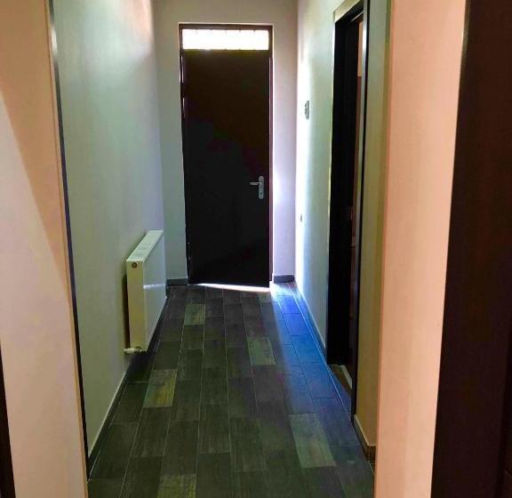 پانسیون Guest House Fifty