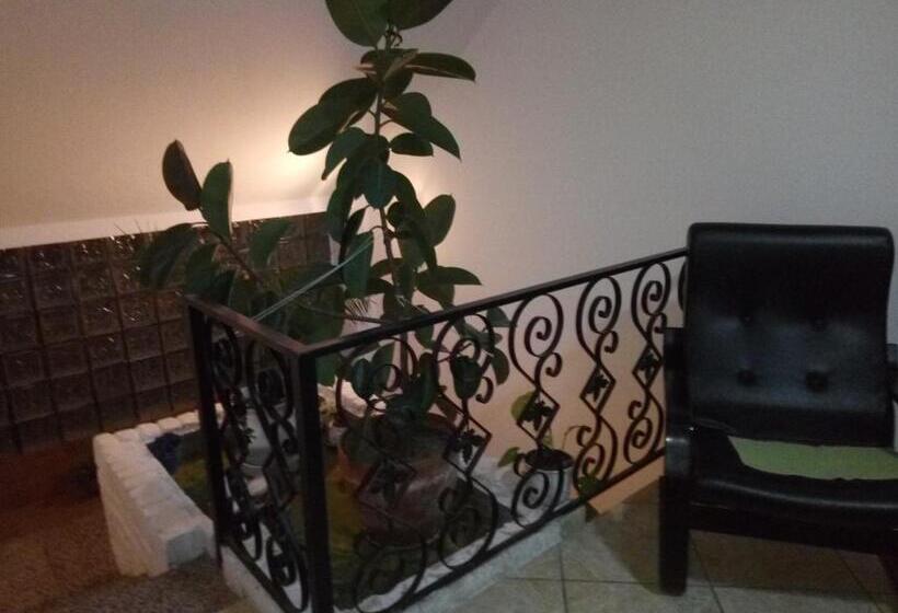 پانسیون Hostel Bata