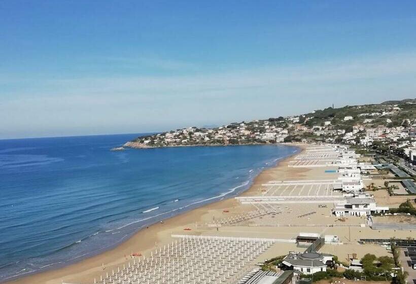 Пансион Oltre Il Mare Guest House