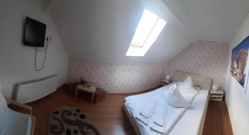 פנסיון Casa Katalina 2