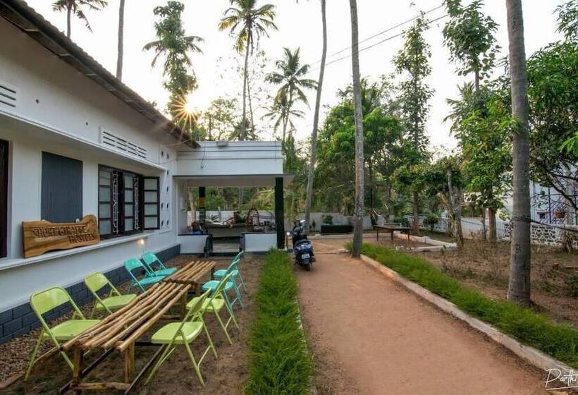 هاستل Katsura Varkala