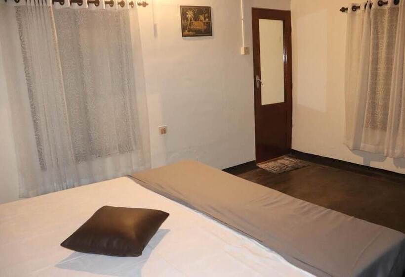 هاستل Katsura Varkala