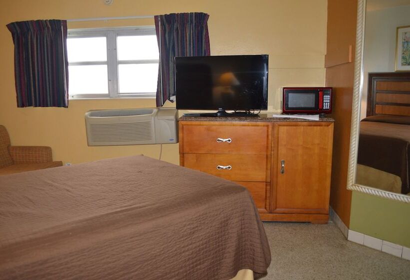 Tropicana Motel Wauchula