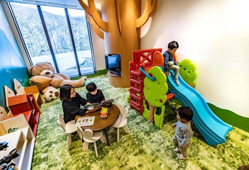 Yu Kiroro, Ski In Ski Out Luxury Residences