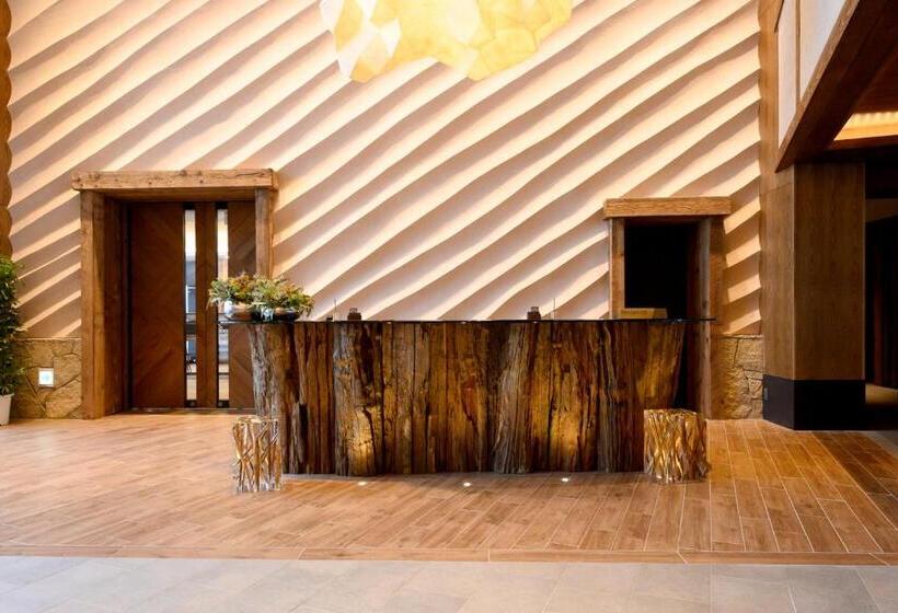 Yu Kiroro, Ski In Ski Out Luxury Residences