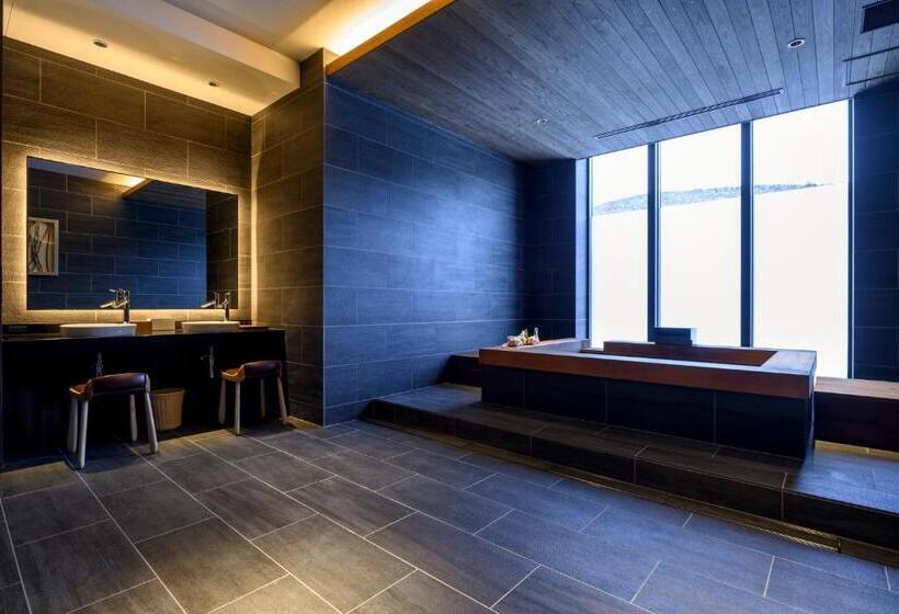 Yu Kiroro, Ski In Ski Out Luxury Residences