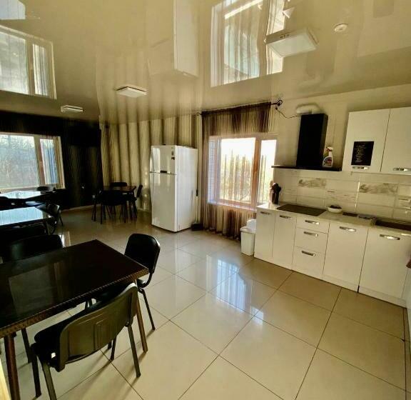 هاستل Gostinyi Dvorik Nikol