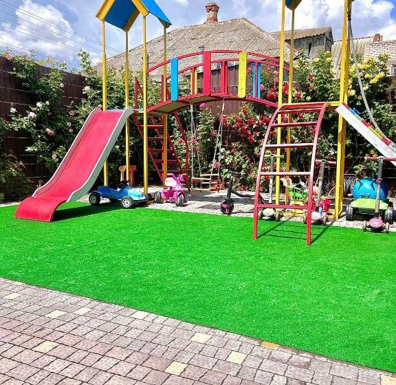 هاستل Gostinyi Dvorik Nikol