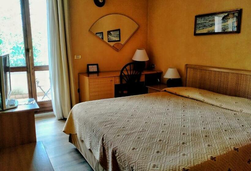 הוסטל Gran Osteria Tre Noci