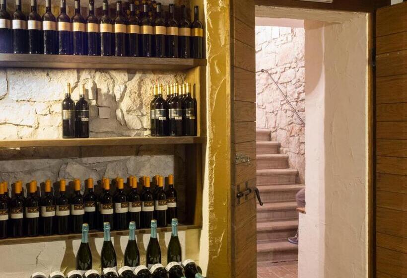 הוסטל Gran Osteria Tre Noci