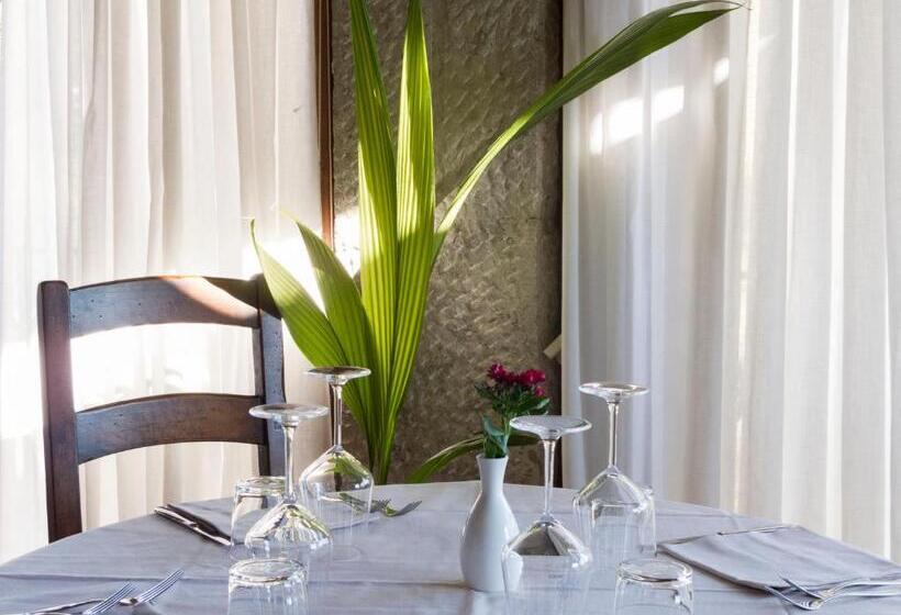 הוסטל Gran Osteria Tre Noci