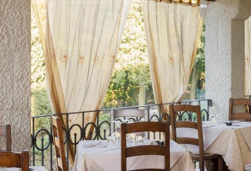 הוסטל Gran Osteria Tre Noci