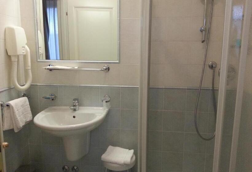 הוסטל Gran Osteria Tre Noci