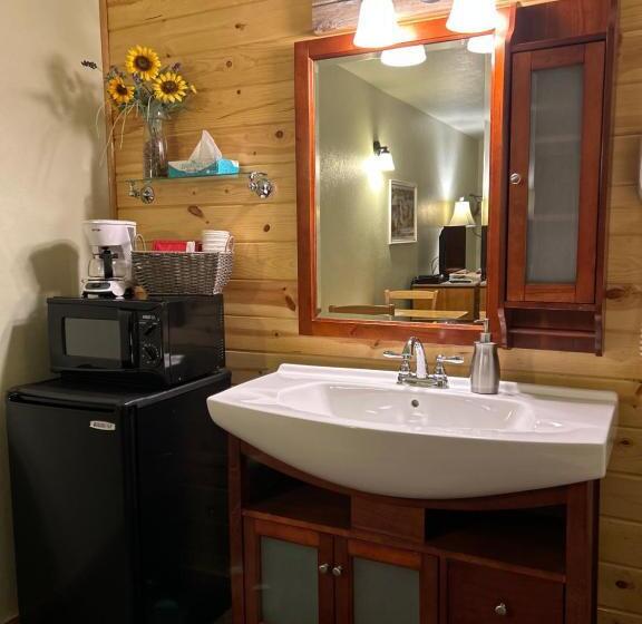 Общежитие Mt Gardner Inn