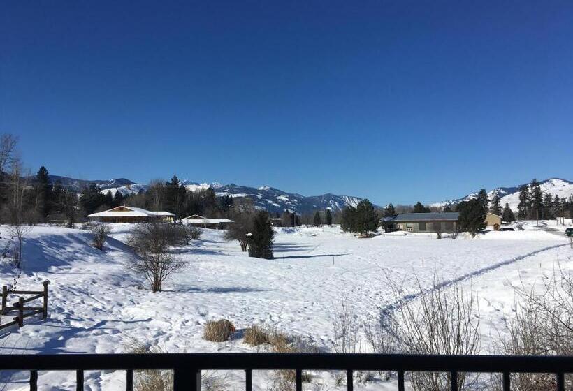 Общежитие Mt Gardner Inn