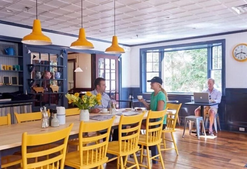 הוסטל The White Hart