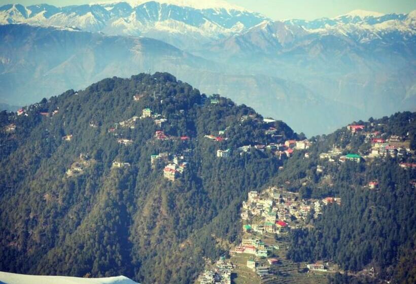 تختخواب و صبحانه Nomadic Dalhousie   Camping & The Adventure Café