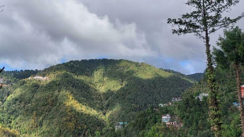 تختخواب و صبحانه Nomadic Dalhousie   Camping & The Adventure Café