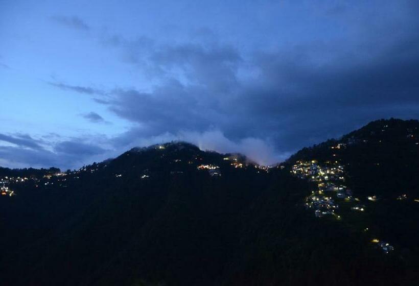 تختخواب و صبحانه Nomadic Dalhousie   Camping & The Adventure Café