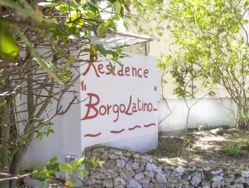 Residence Borgo Latino  Localo