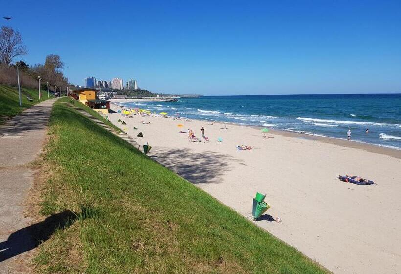 Club Residence Apartments