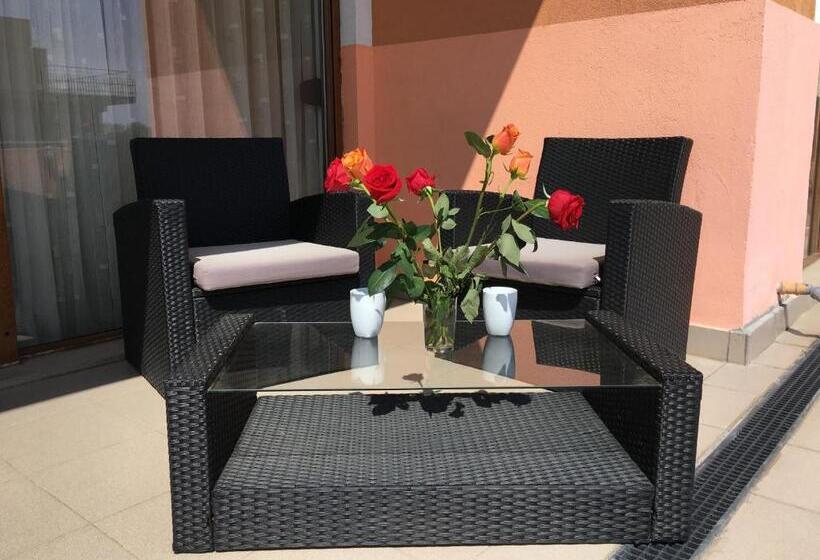 Club Residence Apartments