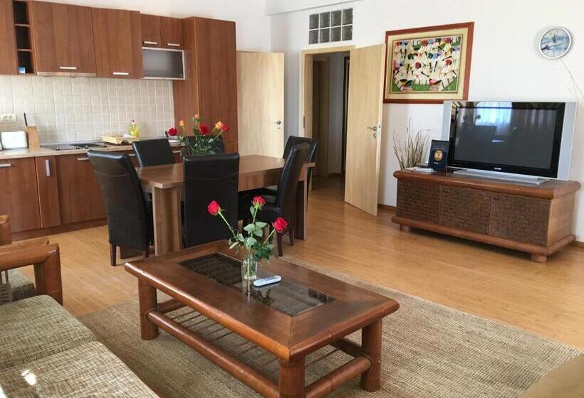 Club Residence Apartments