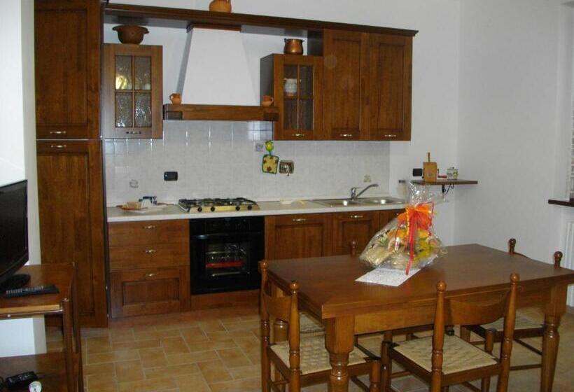 هتل Agriturismo Il Falco