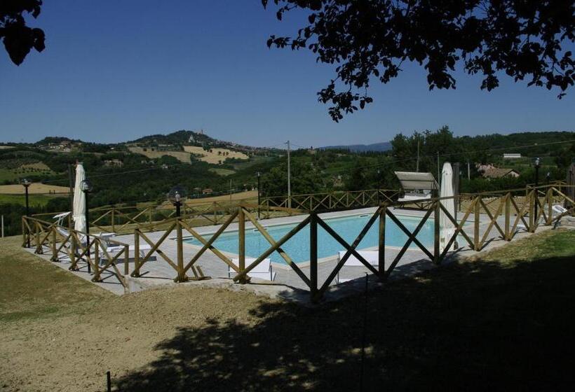 هتل Agriturismo Il Falco