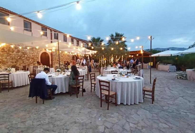 ホテル Agriturismo Masseria La Chiusa