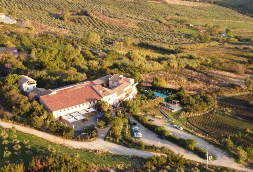 ホテル Agriturismo Masseria La Chiusa