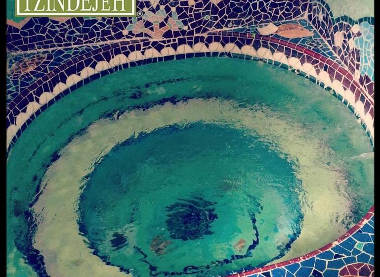 فندق Balneario Tzindejeh