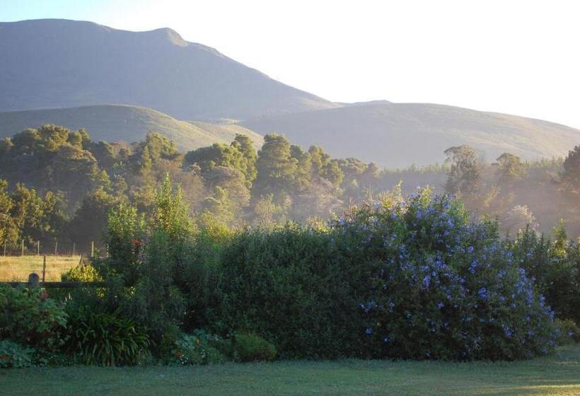 ホテル Four Fields Farm