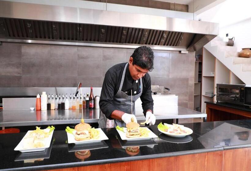 Отель Fresh Wave Mirissa Beach Front