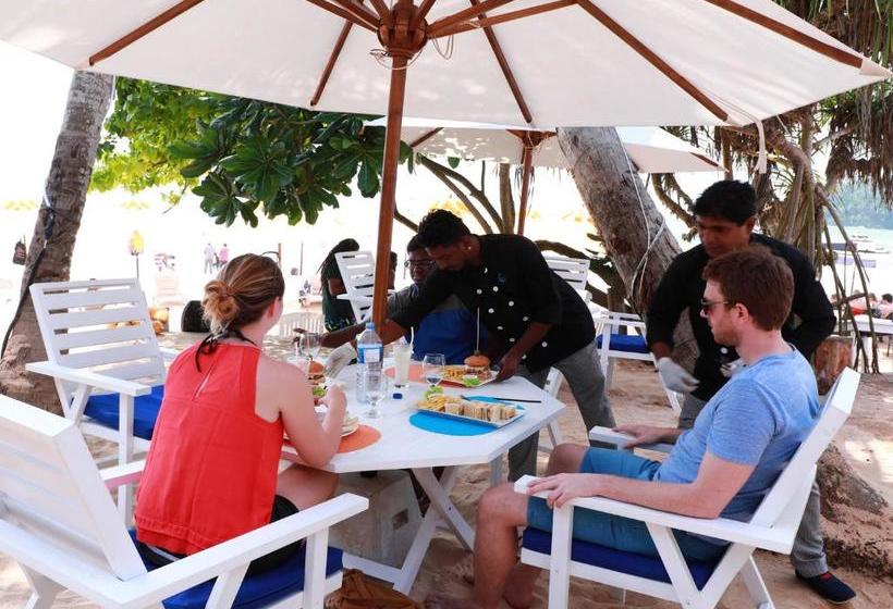 Отель Fresh Wave Mirissa Beach Front