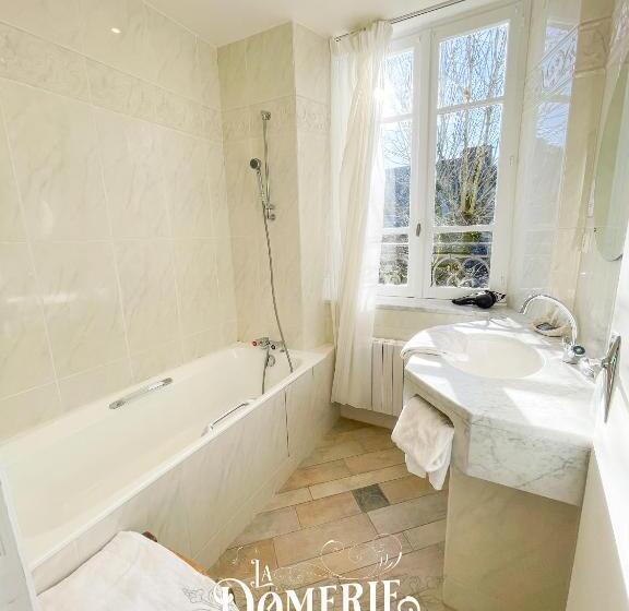 ホテル La Domerie   Maison D Hôtes