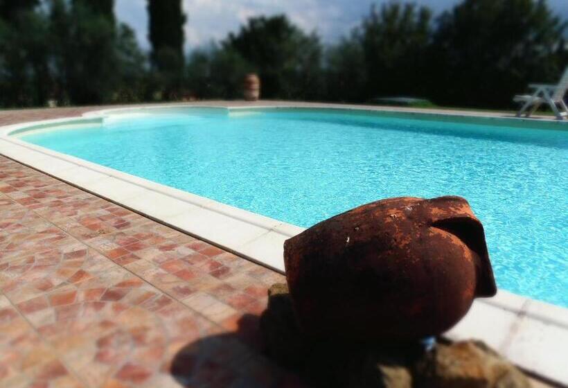 酒店 Agriturismo La Capacciola