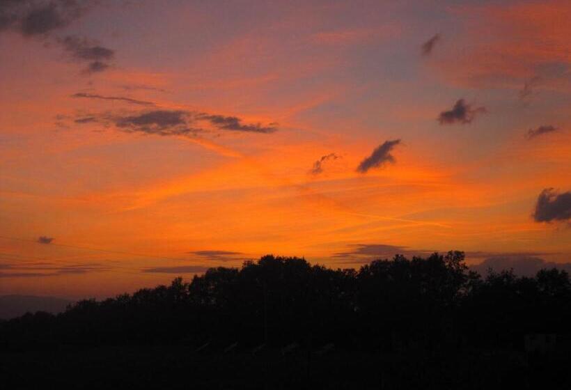 Отель Tenuta I Lecci