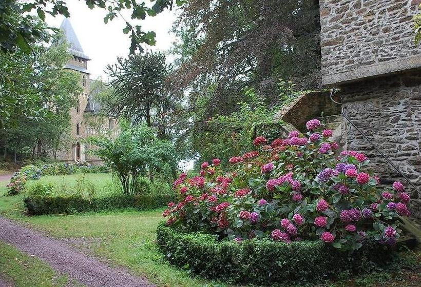 فندق The Storyteller Apartment Chateau Le Mur