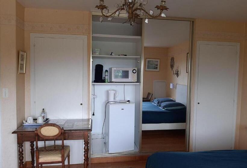 بنسيون A L'ombre Du Mont St Michel