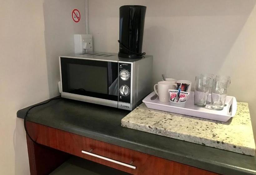 پانسیون Bird's View