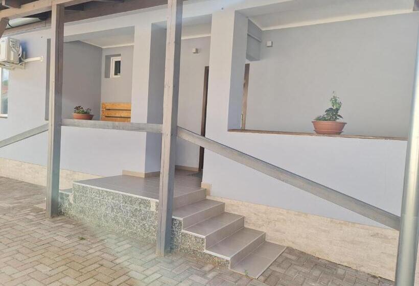 ペンション Borostyán Vendégház