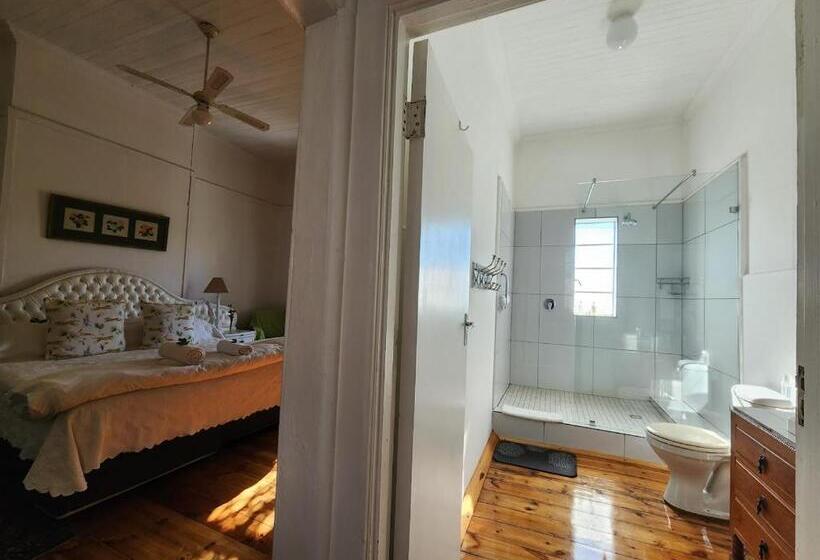 膳宿费 Die Tuishuise & Victoria Manor