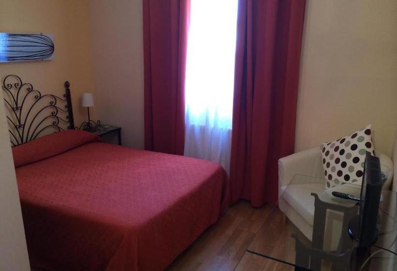 بنسيون El Porton De La Huebra