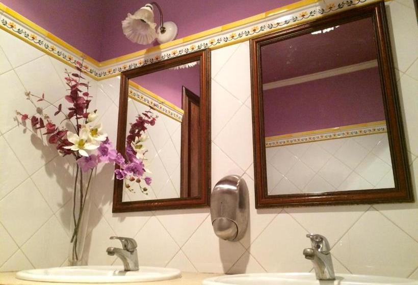 بنسيون El Porton De La Huebra