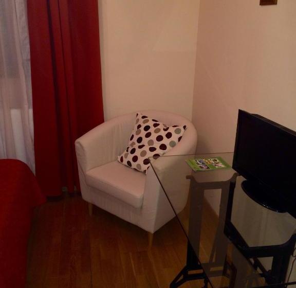 بنسيون El Porton De La Huebra