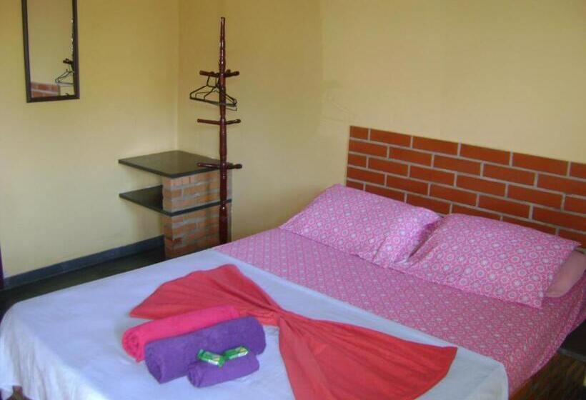 פנסיון Estalagem Tatuí