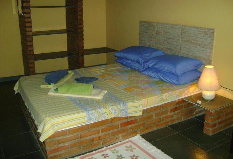 פנסיון Estalagem Tatuí