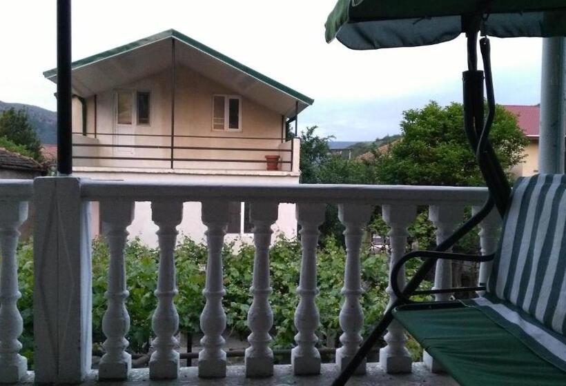 پانسیون Guest House Gelit