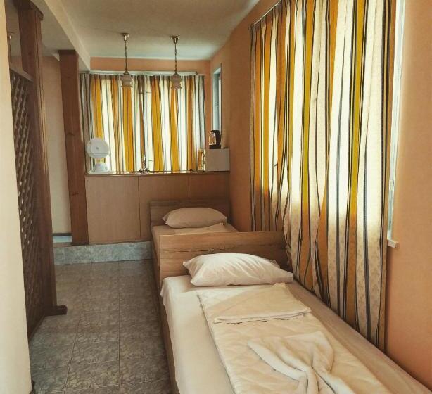 פנסיון Guest House Petrovi